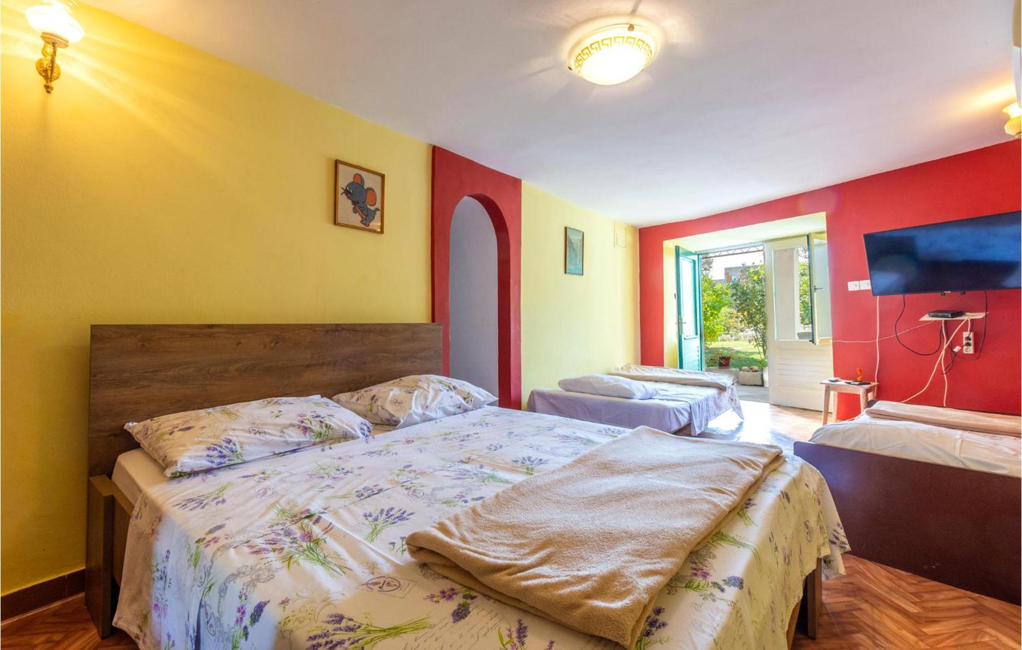 Lovely Apartment In Omis With Kitchen Zewnętrze zdjęcie
