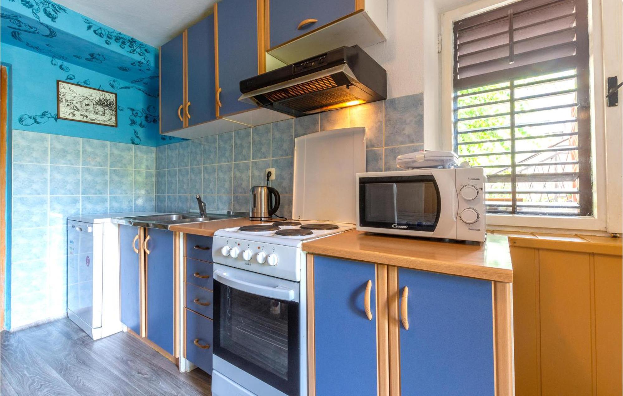 Lovely Apartment In Omis With Kitchen Zewnętrze zdjęcie