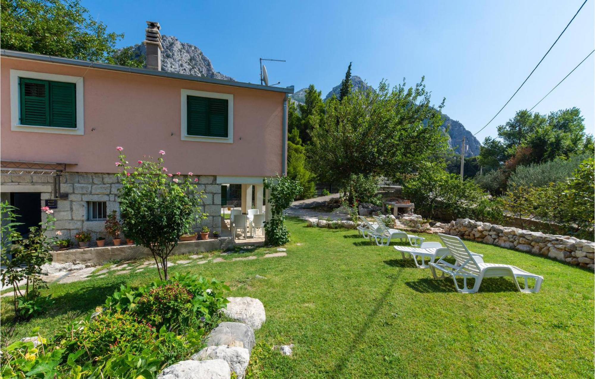 Lovely Apartment In Omis With Kitchen Zewnętrze zdjęcie
